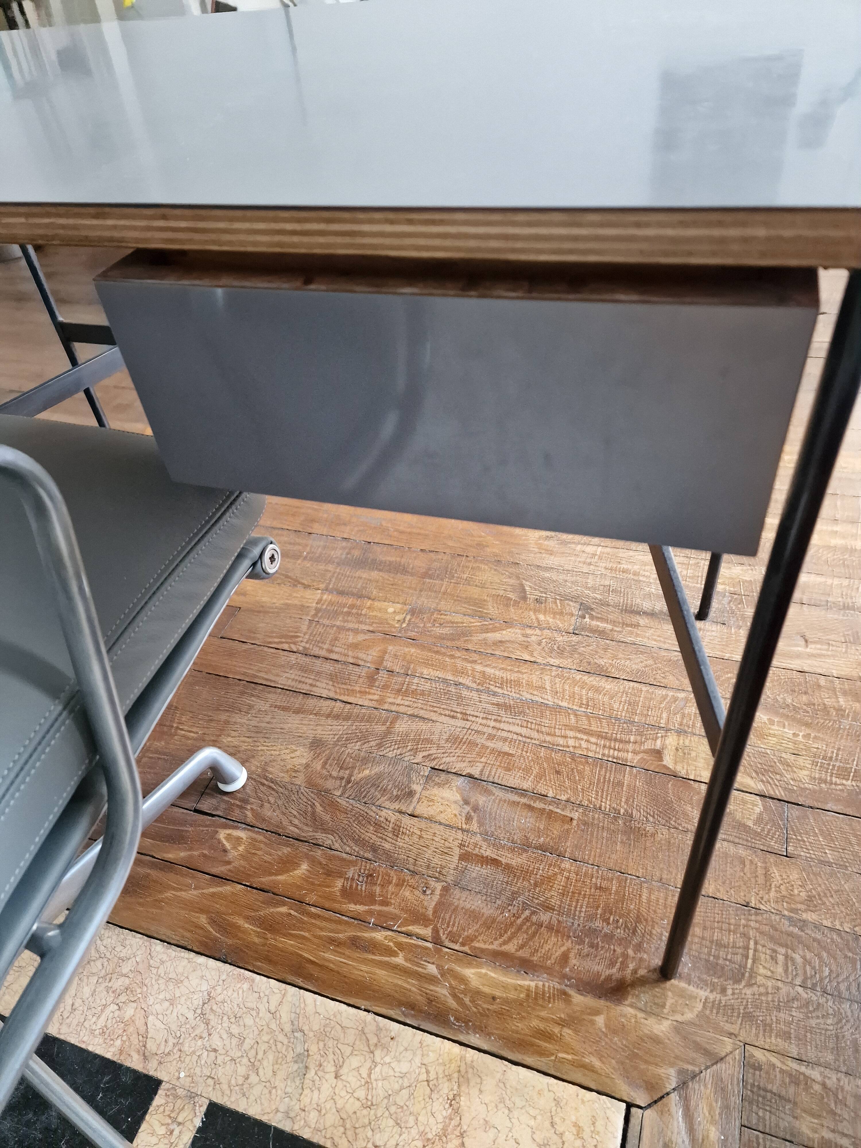 Desk assigned to Pierre Paulin 1960