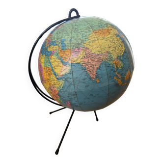 60s tripod globe
