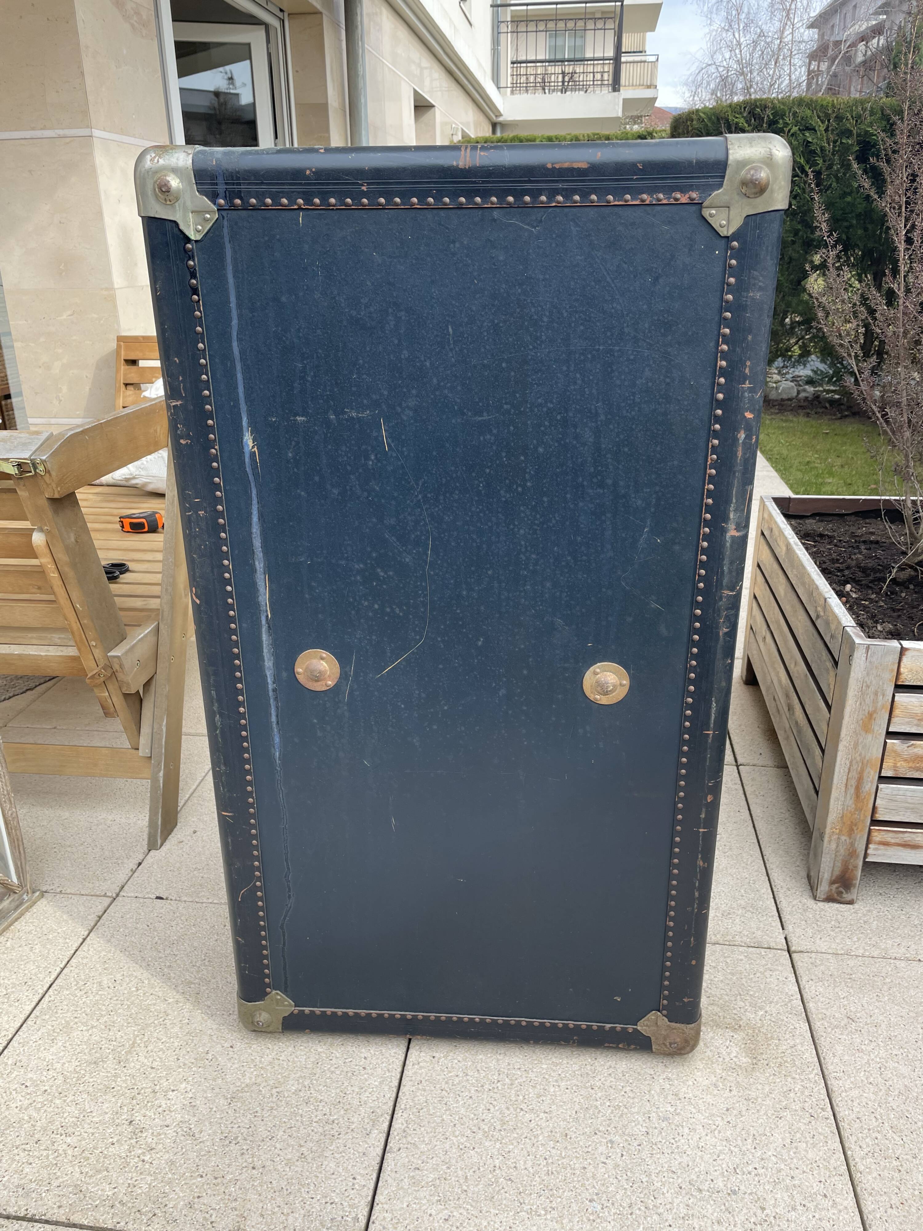 Trunk cabin/Trunk cabinet "Ermett"