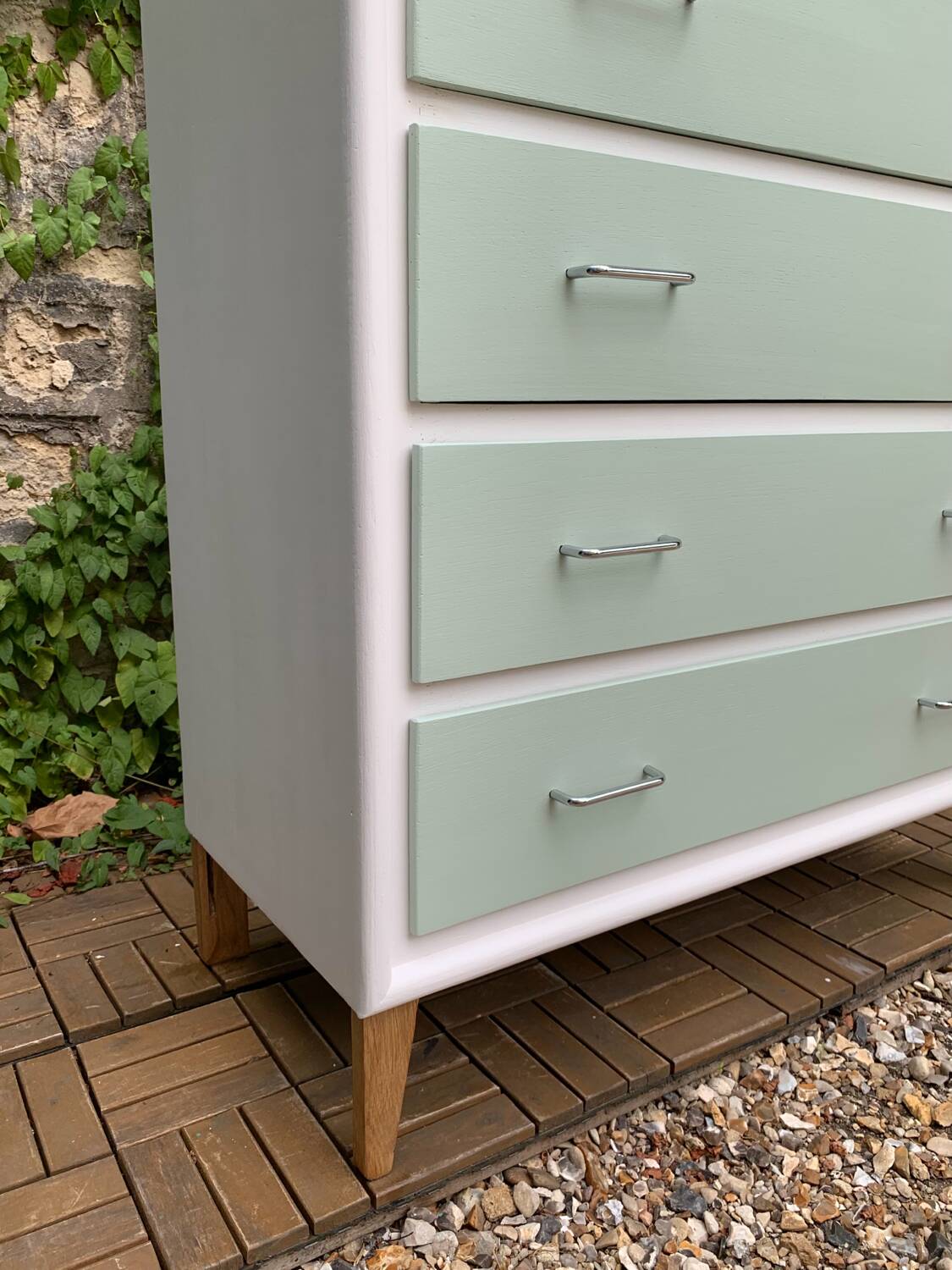 Vintage 1950s compass foot chest of drawers