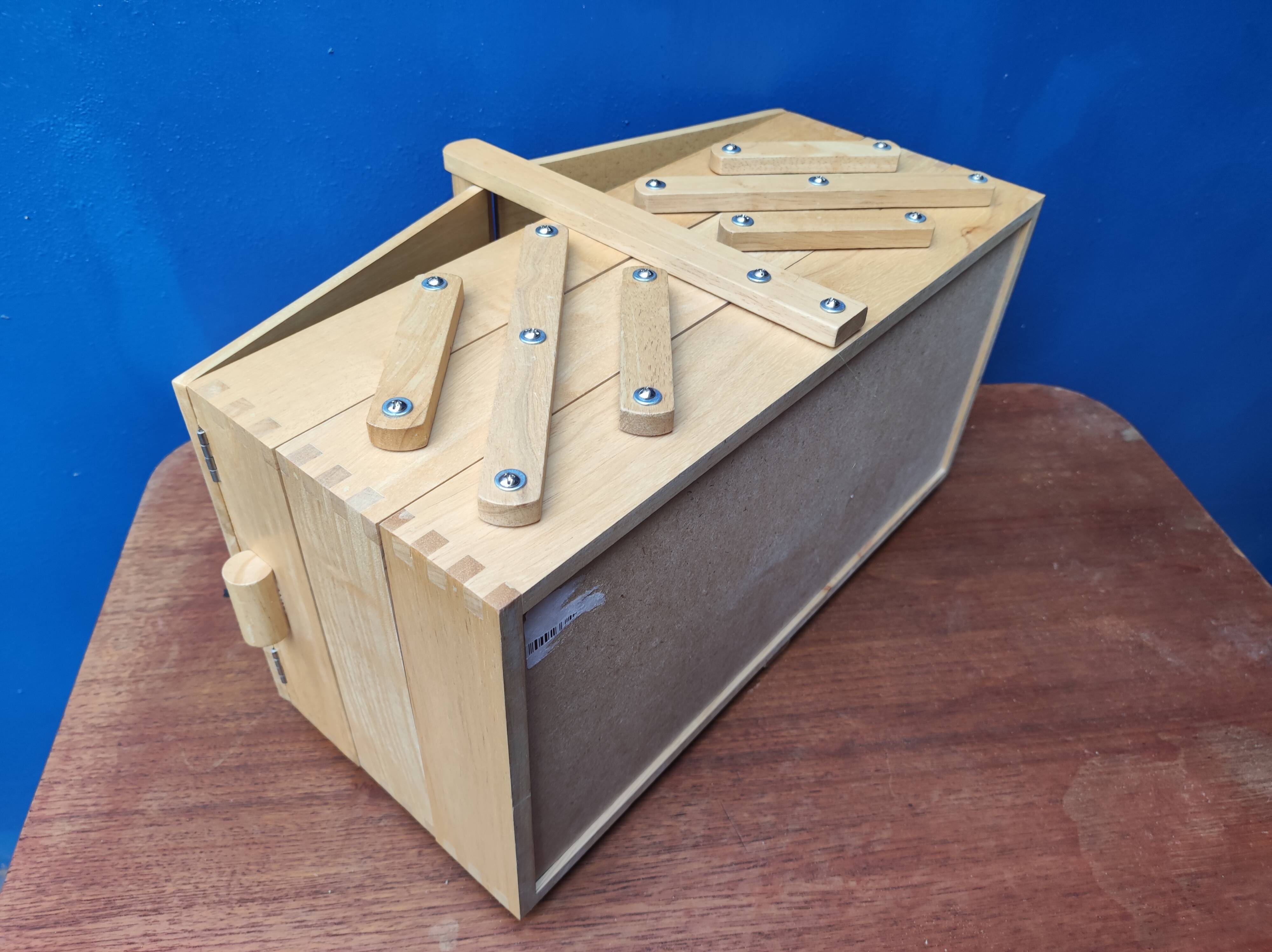 Sewing box worker wood seamstress