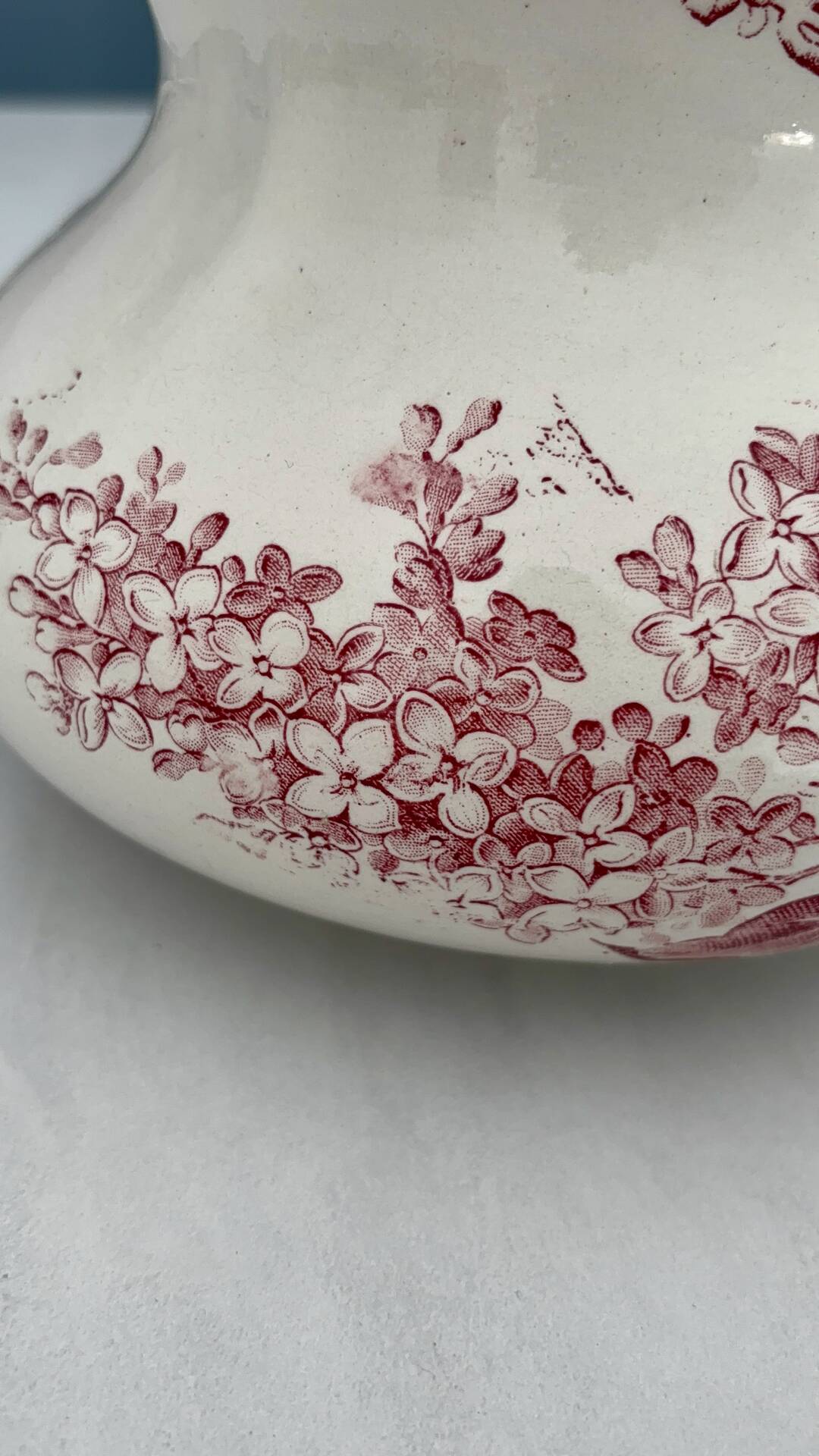 Antique toilet bowl in ironstone Lilas Creil and Montereau – Pic