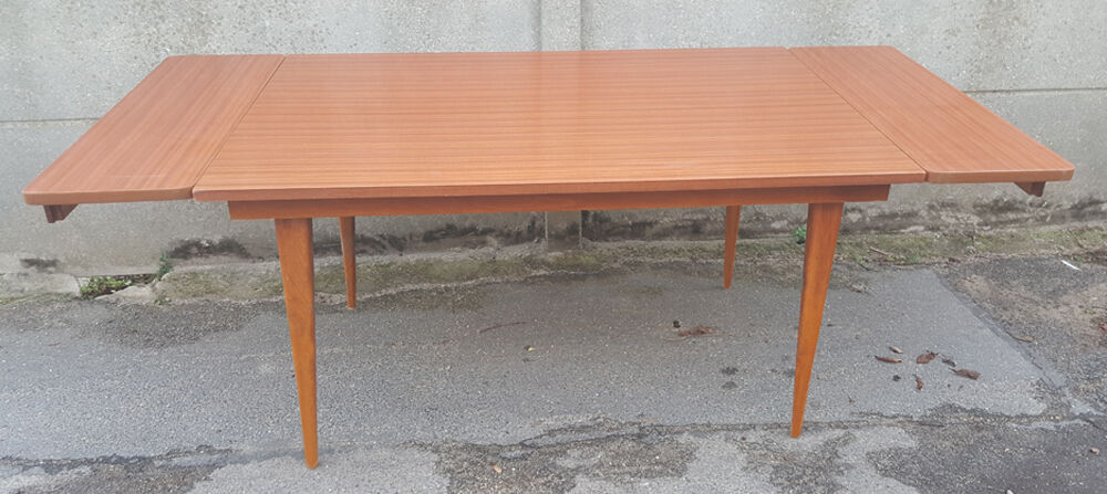 Dining table, formica, wooden feet, 50