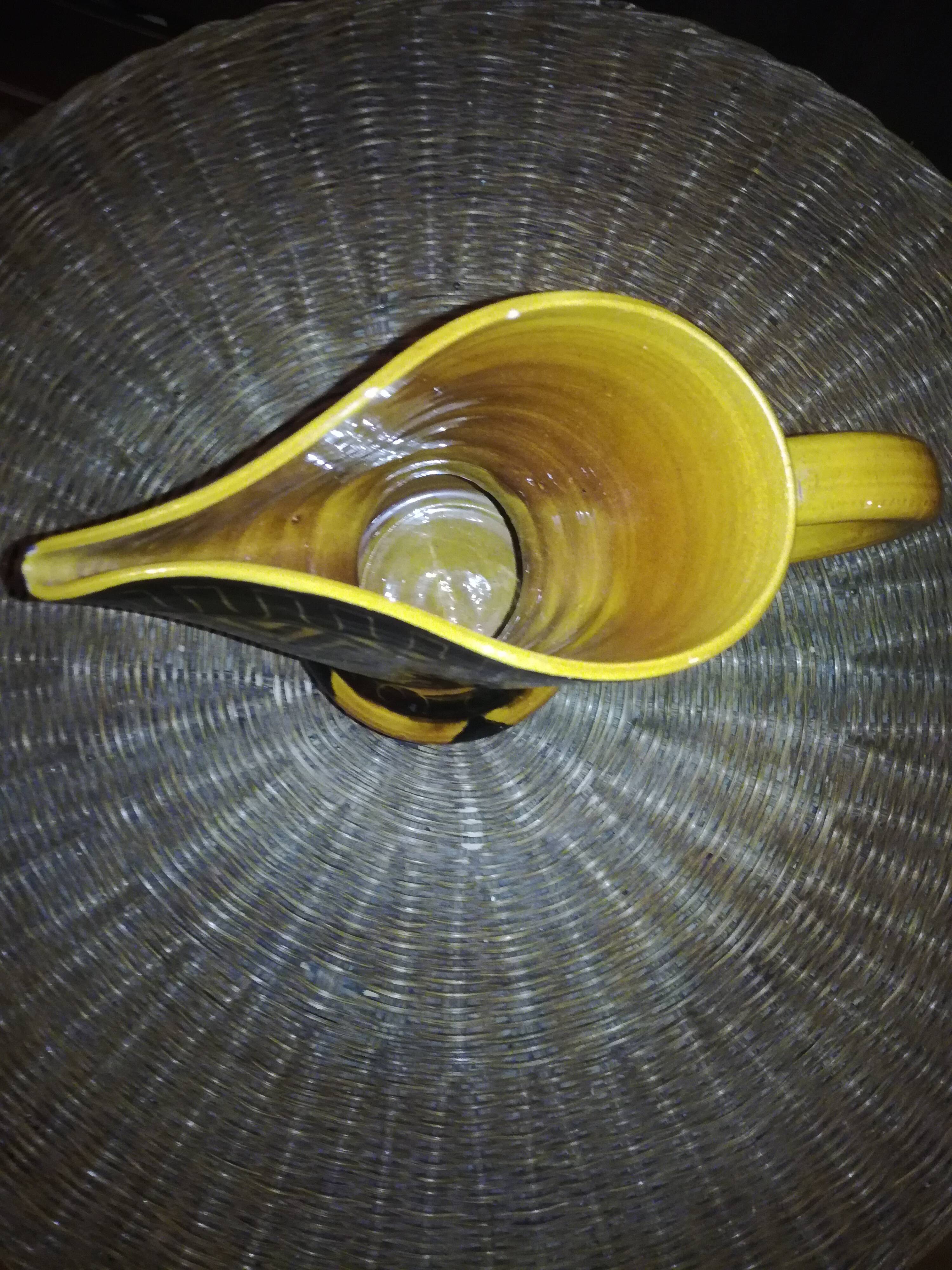 Pitcher Allix Vallauris