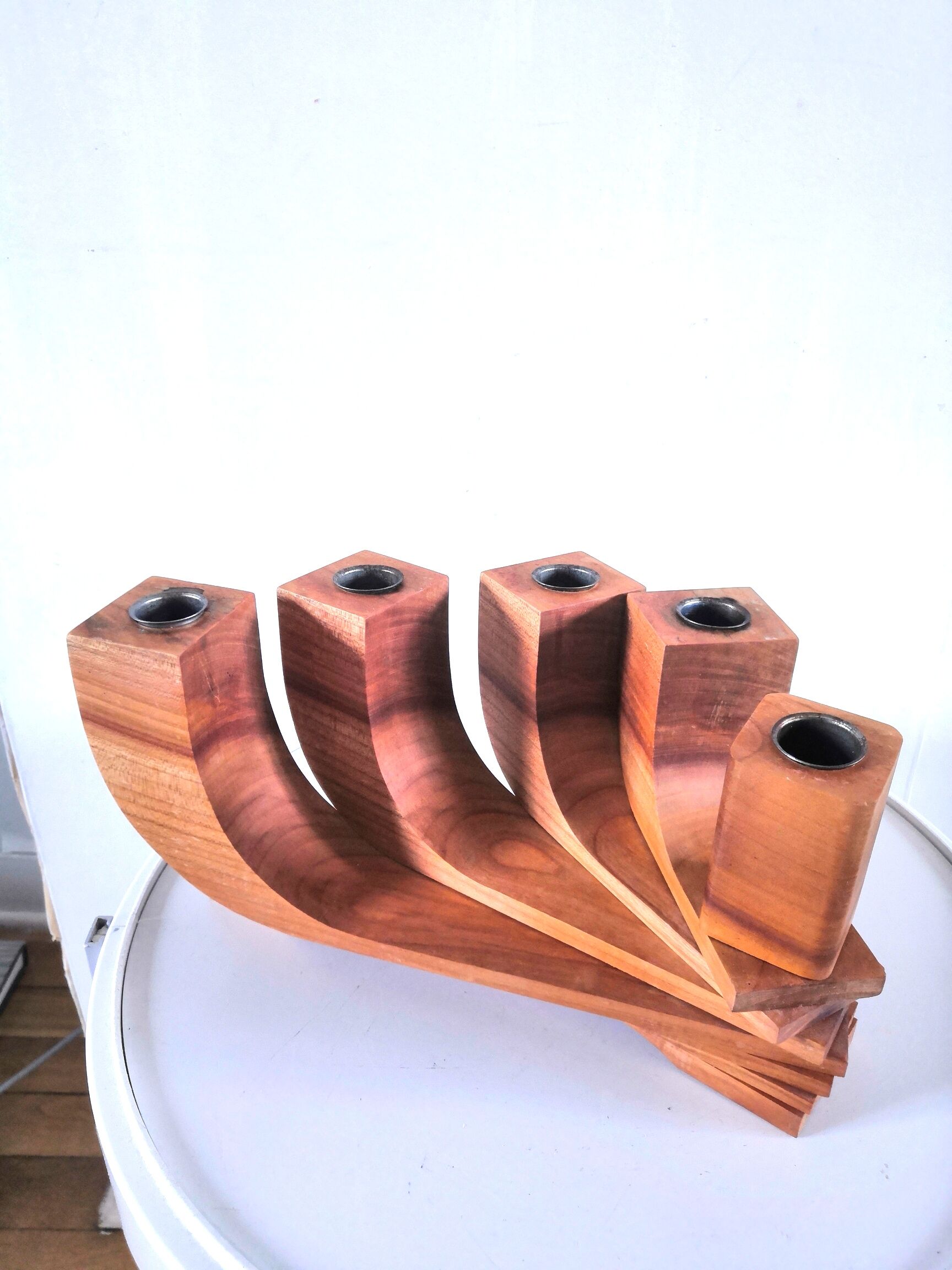Mobile wooden candle holder design 70s