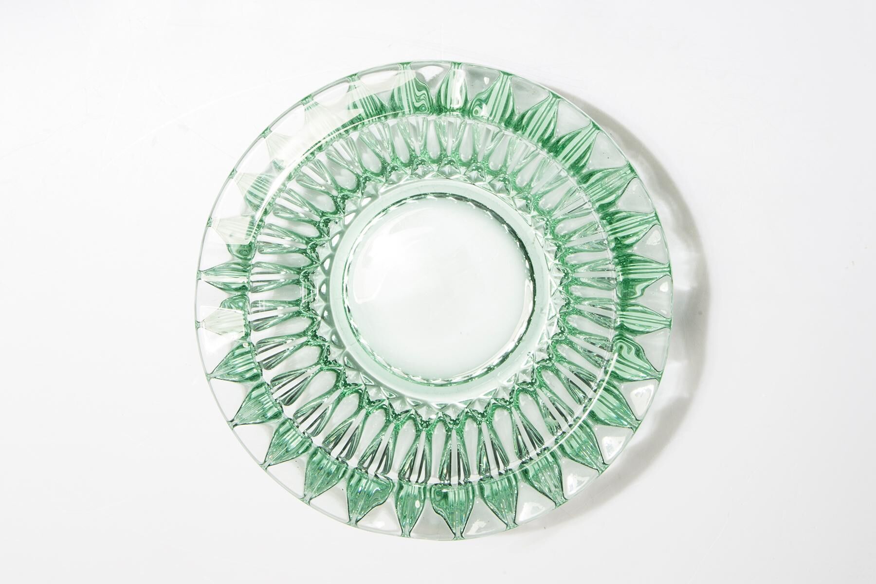 Green crystal glass bowl ashtray, mid-century, Italy, 1970s.