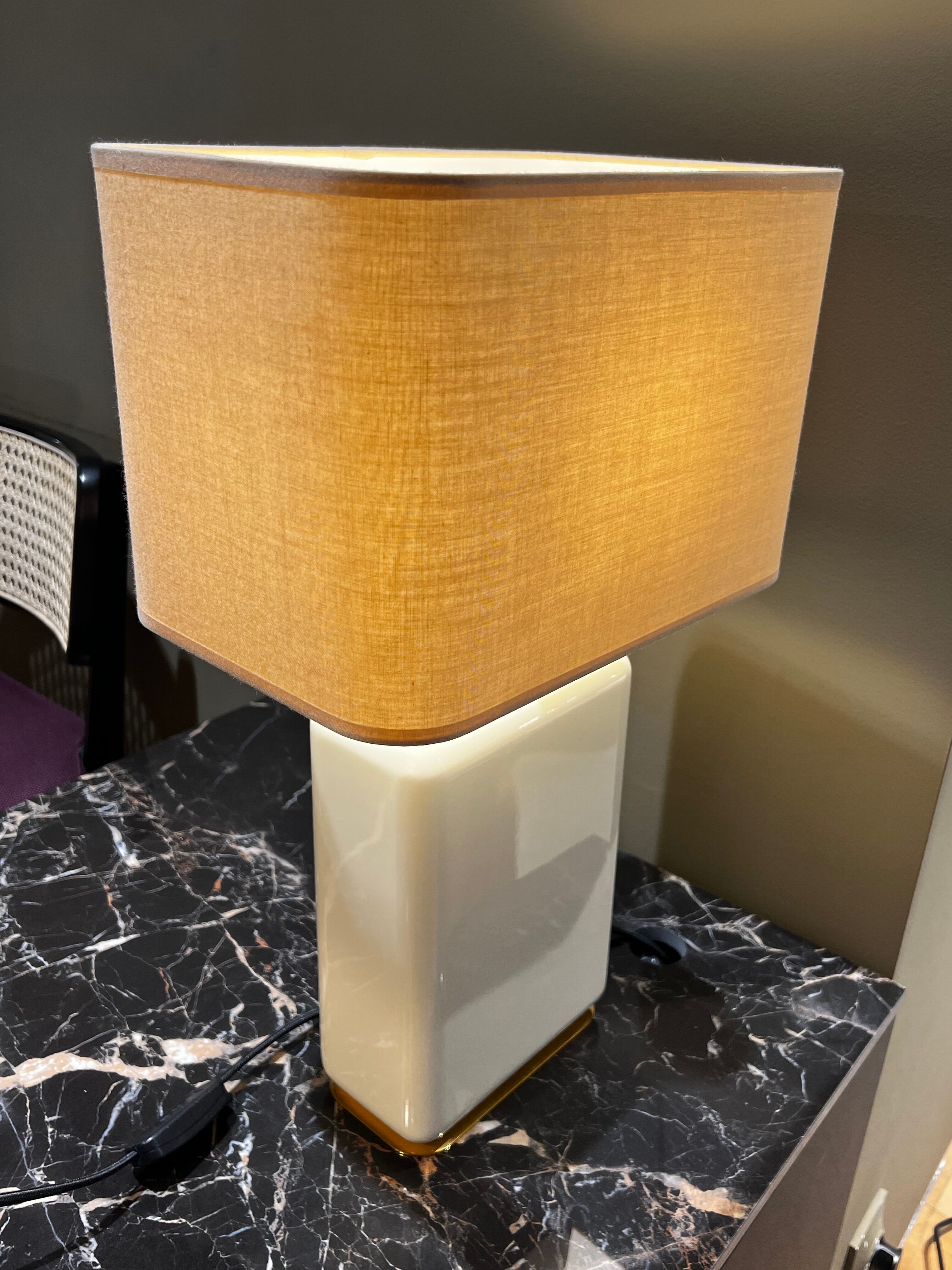 Bourbon ivory lamp