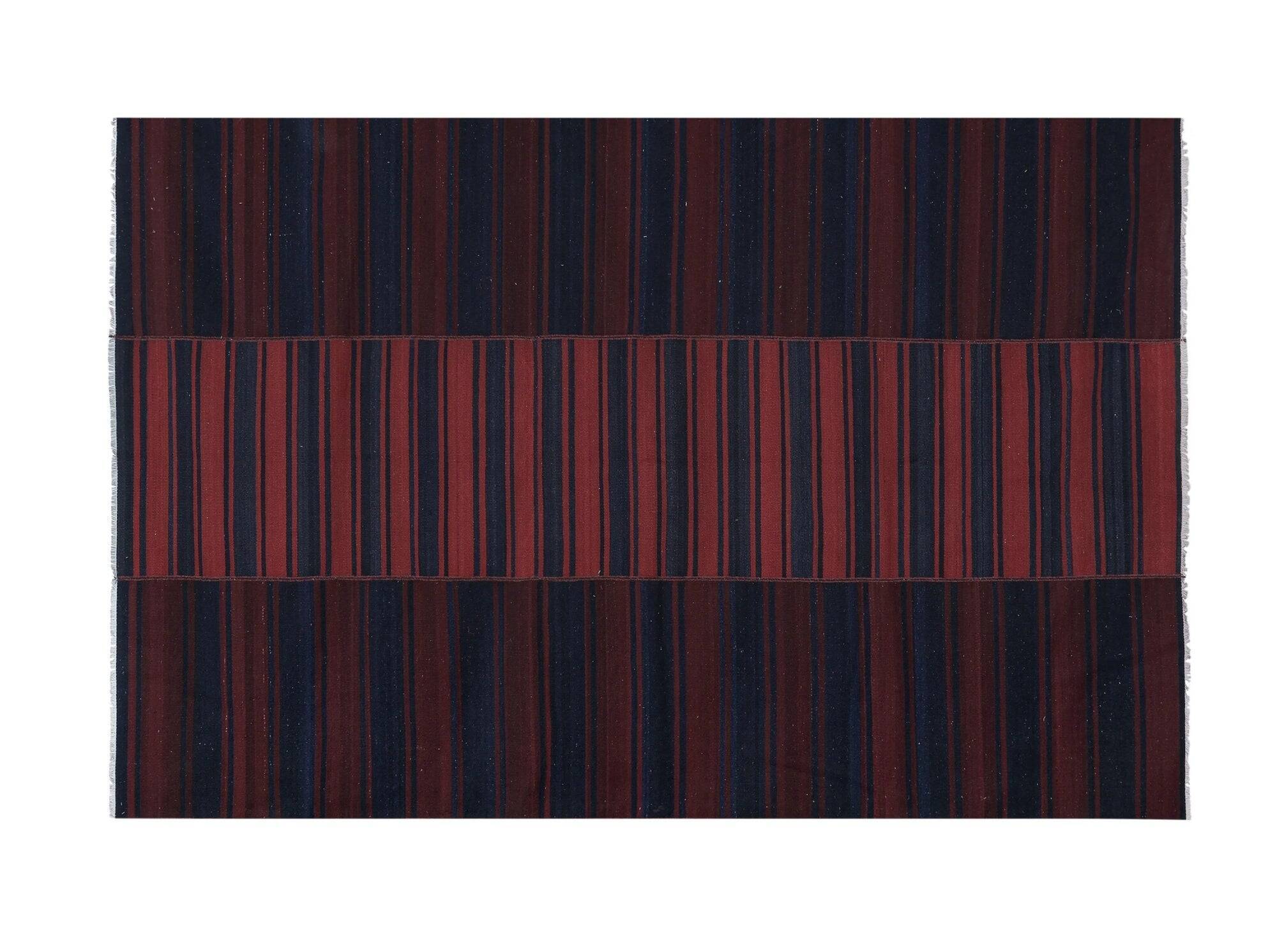 Vintage Turkish kilim, handwoven, 208x325 cm.