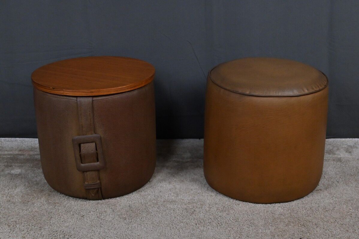 Coiffeuse en teck et nubuck, par R. Landault – 1970