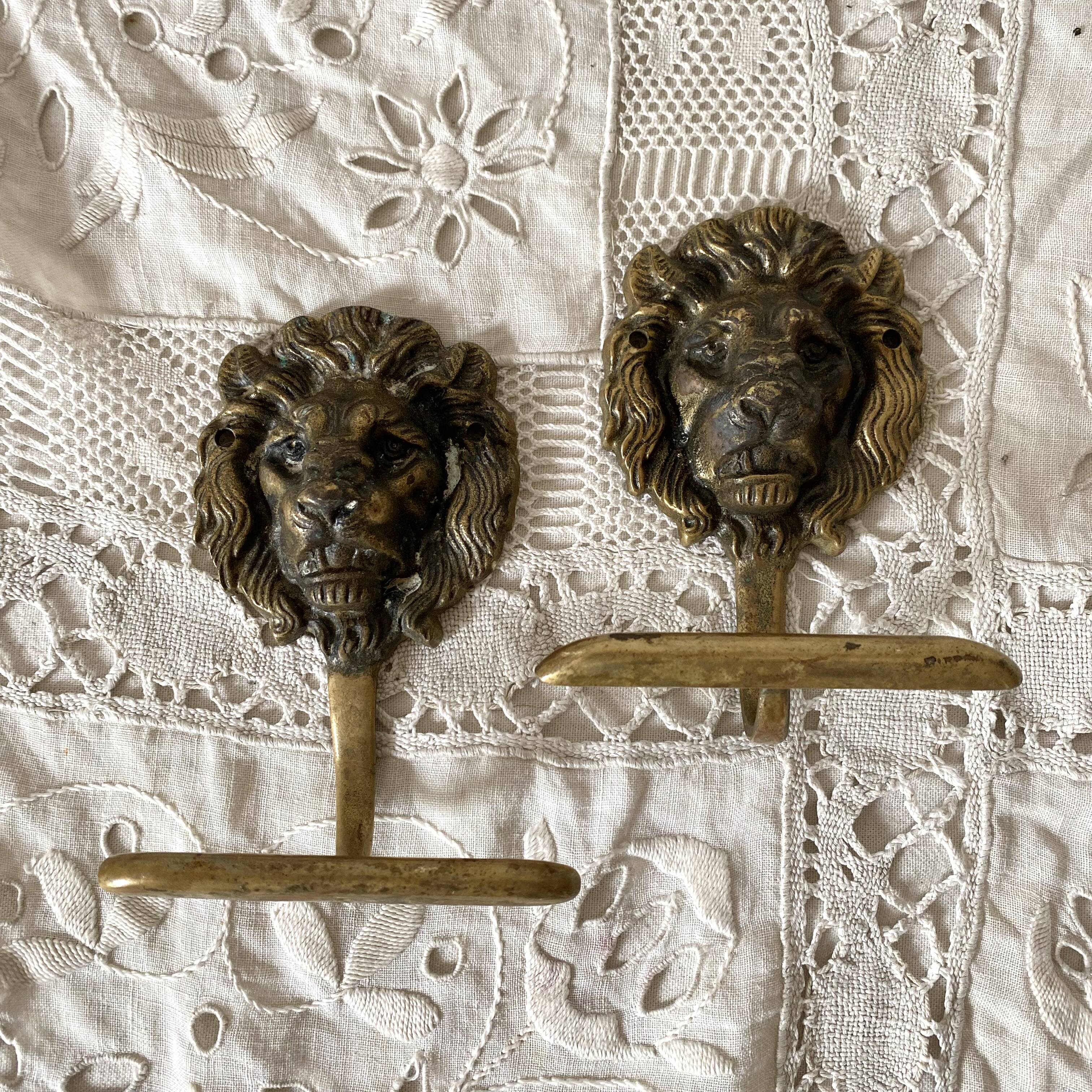 Brass lion head hooks
