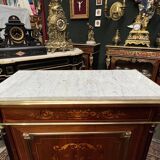Commode de style Louis XVI