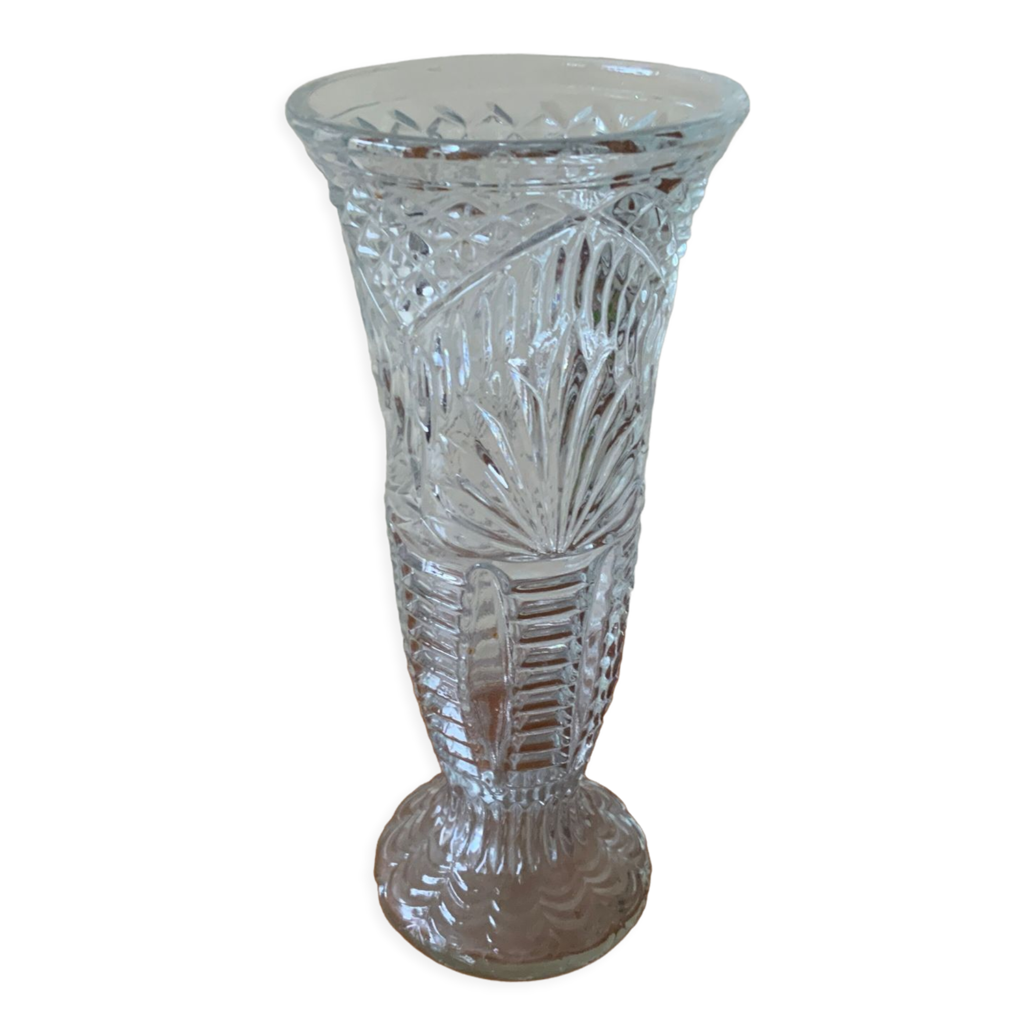 Chiseled glass vase