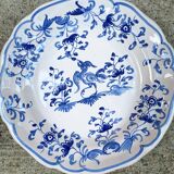 Ancienne assiette moustiers rare signature sm aa