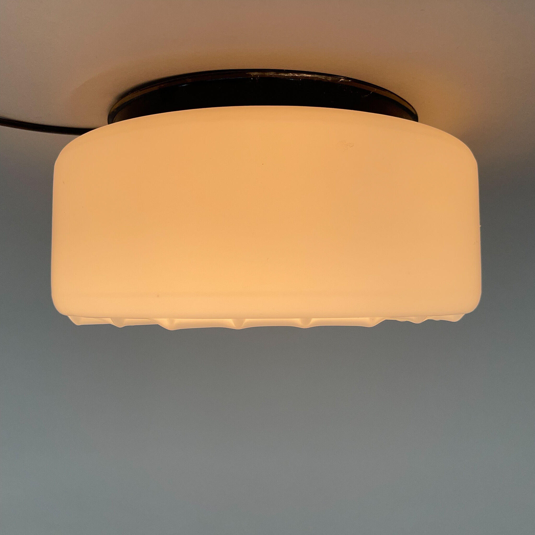 Mid-century flush mount