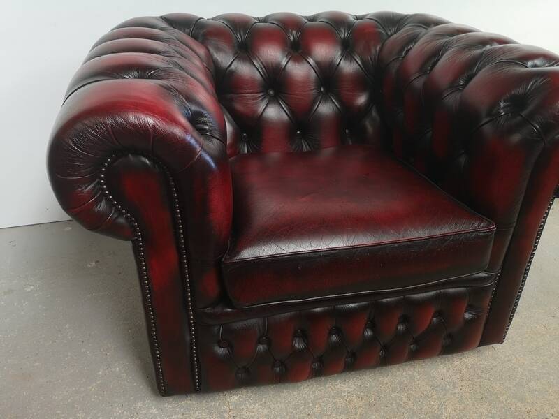Chesterfield armchair burgundy leather