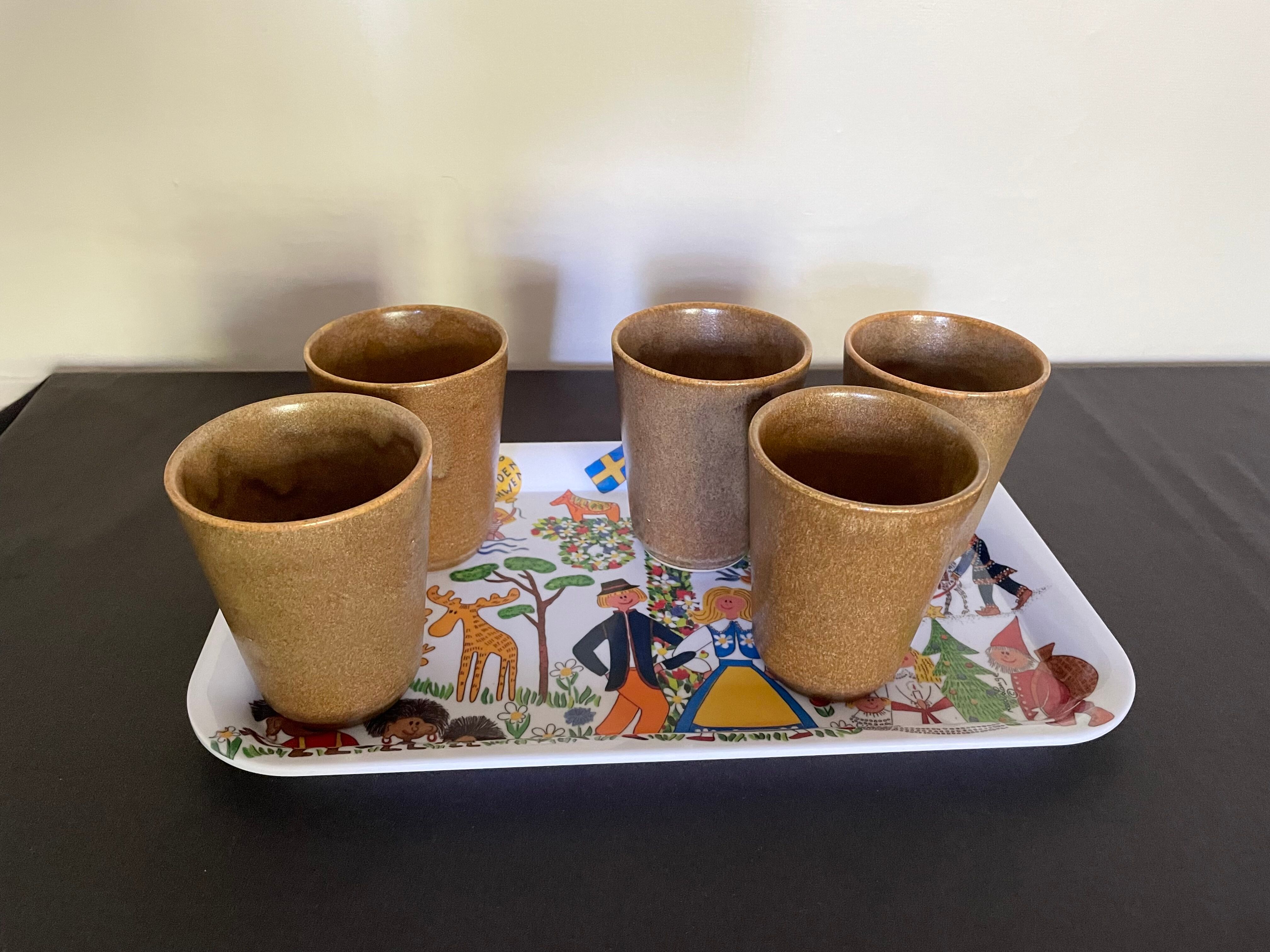Digoin stoneware cups