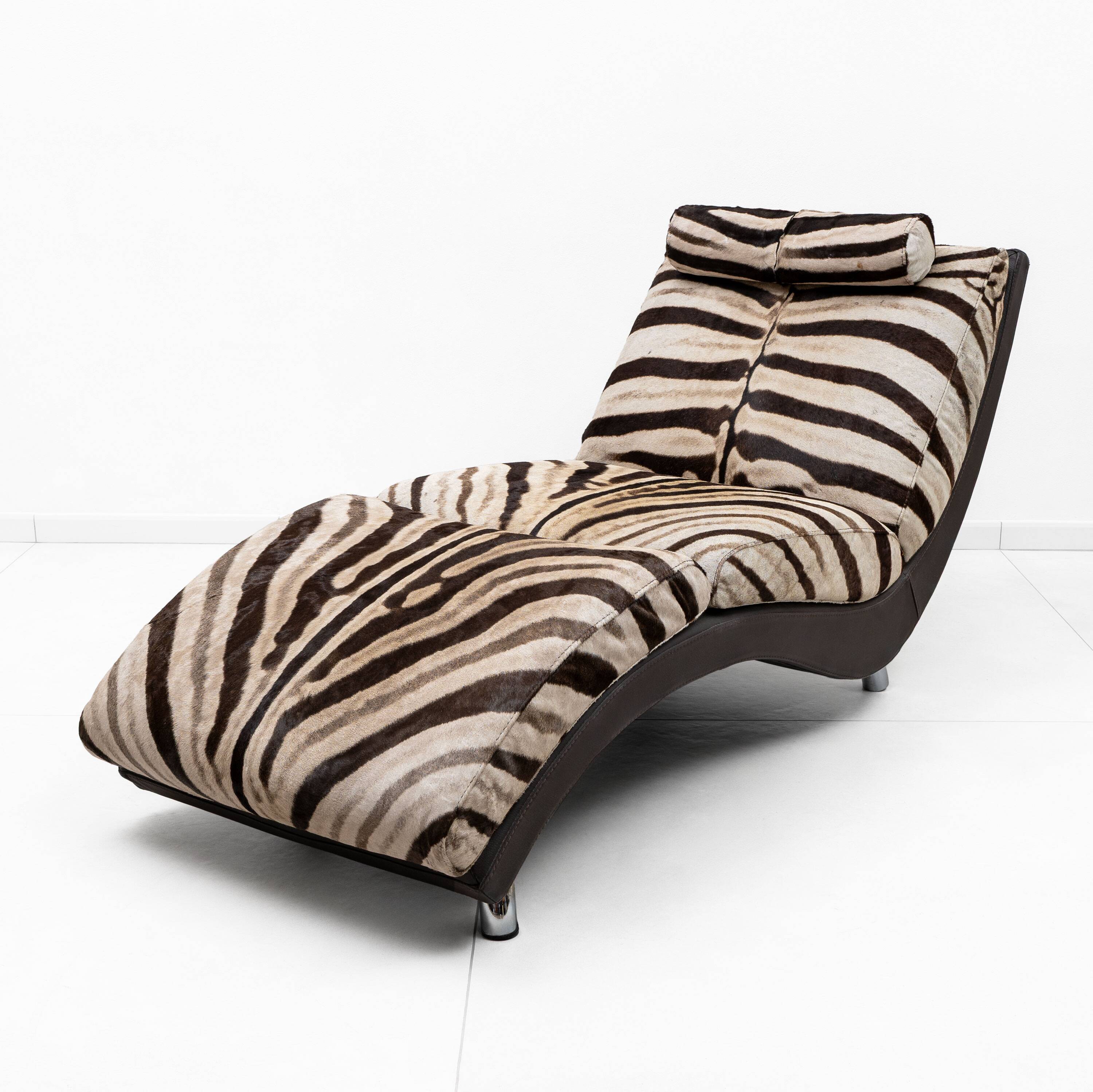 Italian Chaise Longue Cowhide with Zebra Pattern, 1980s