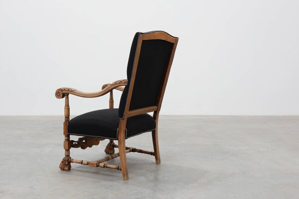 Fauteuil Louis XIII du 19ème siècle en lin noir, France