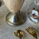 2 alabaster soliflores