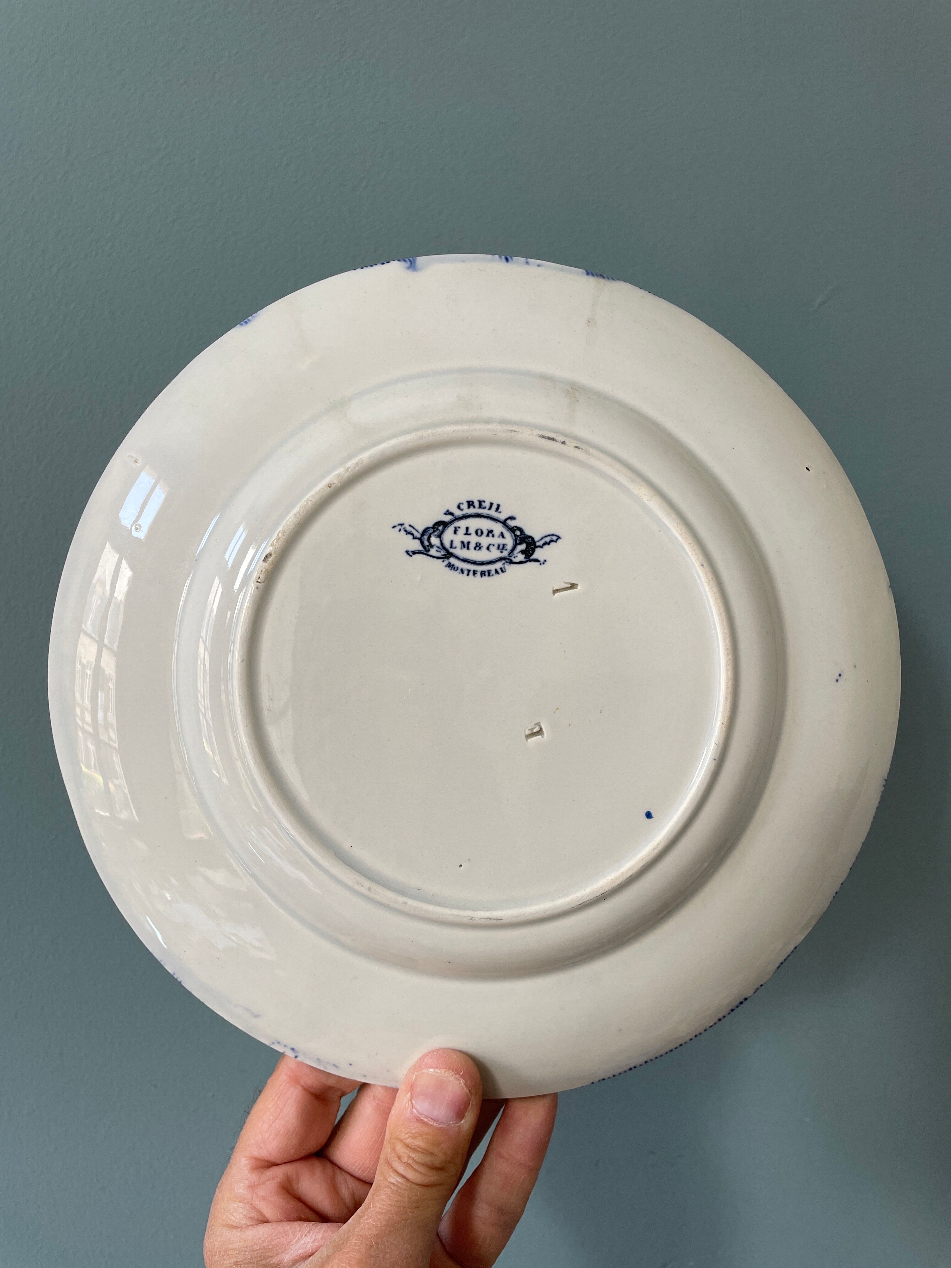 Set of 4 flat plates Creil and Montereau, Flora model