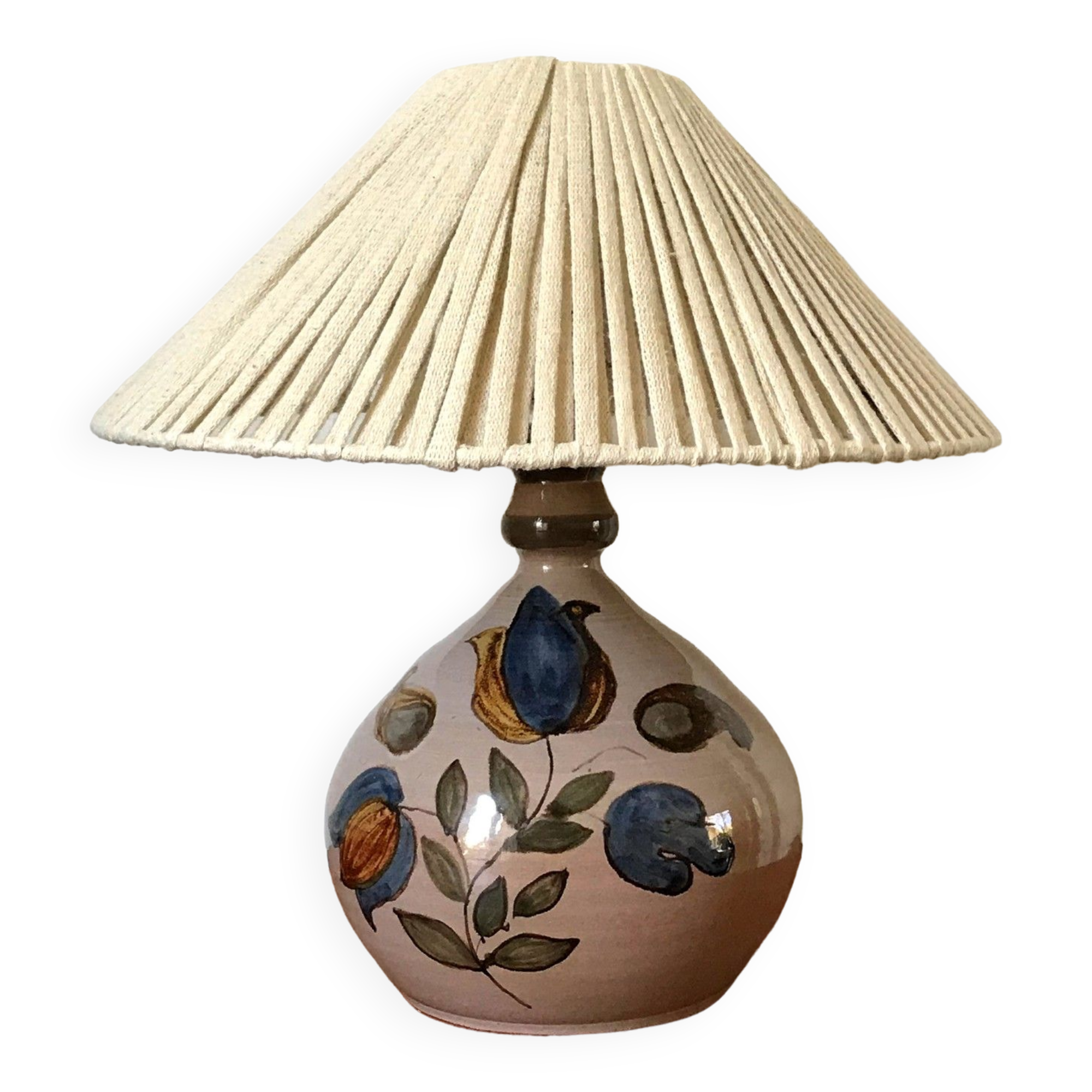Ceramic lamp and its recycled cotton lampshade