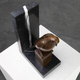 Faucon crécerelle en bronze par François Pompon, France vers 1930