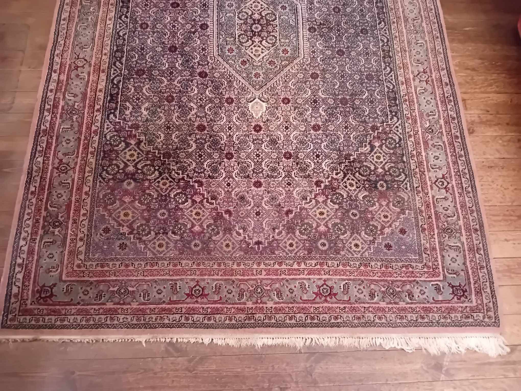 Handmade Indo-Bidjar rug 285x196cm
