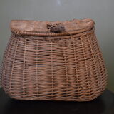 Rattan fishing basket fisherman