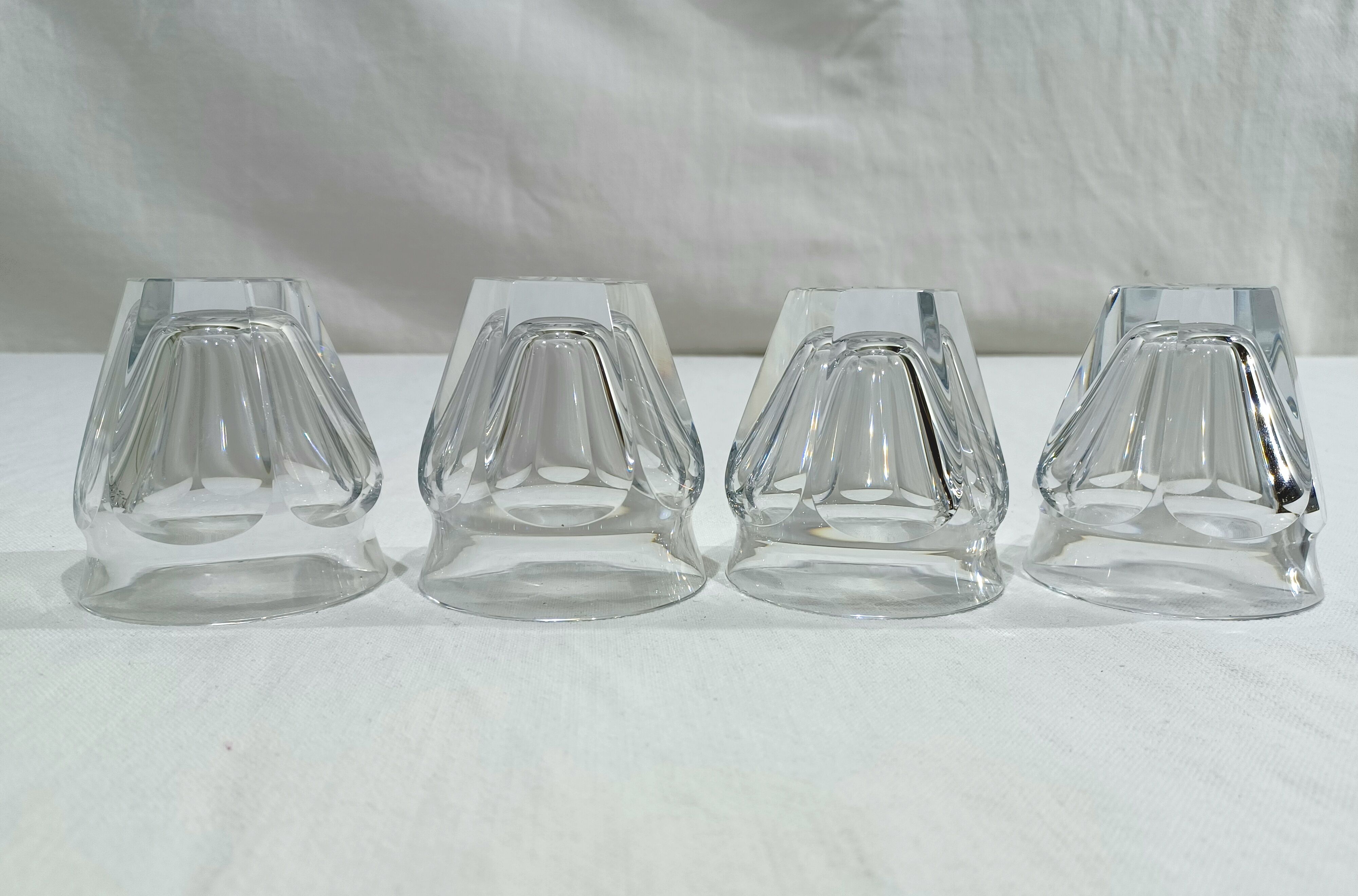 Set of 4 shot cups Baccarat