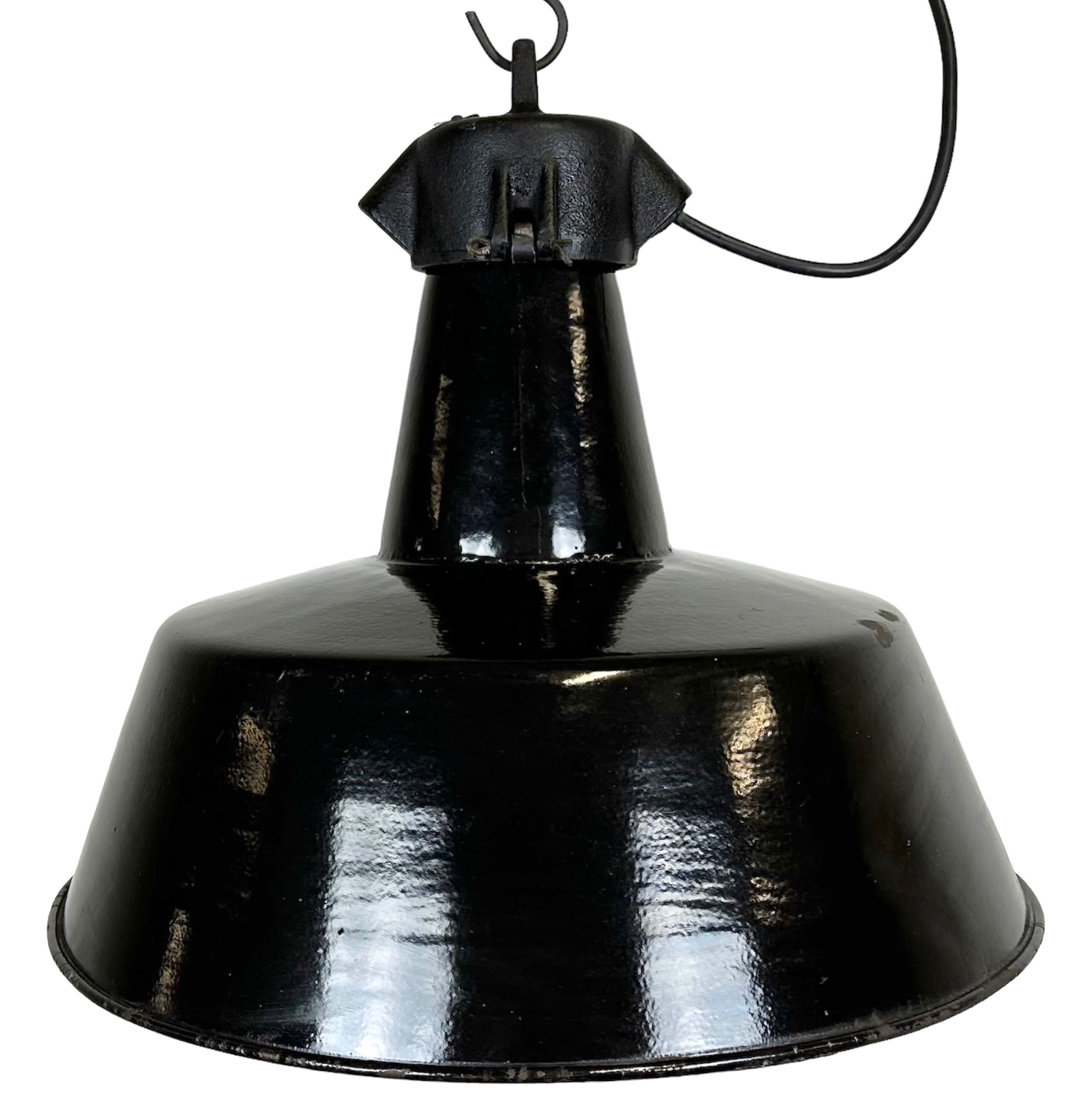 Industrial black enamel factory lamp with cast iron top, 1960s