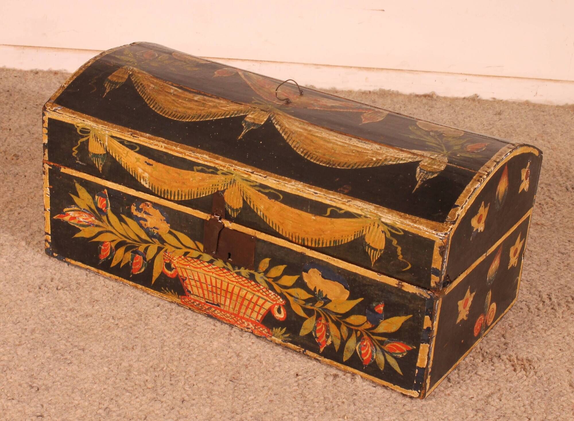 Norman wedding chest in painted wood - 19th century