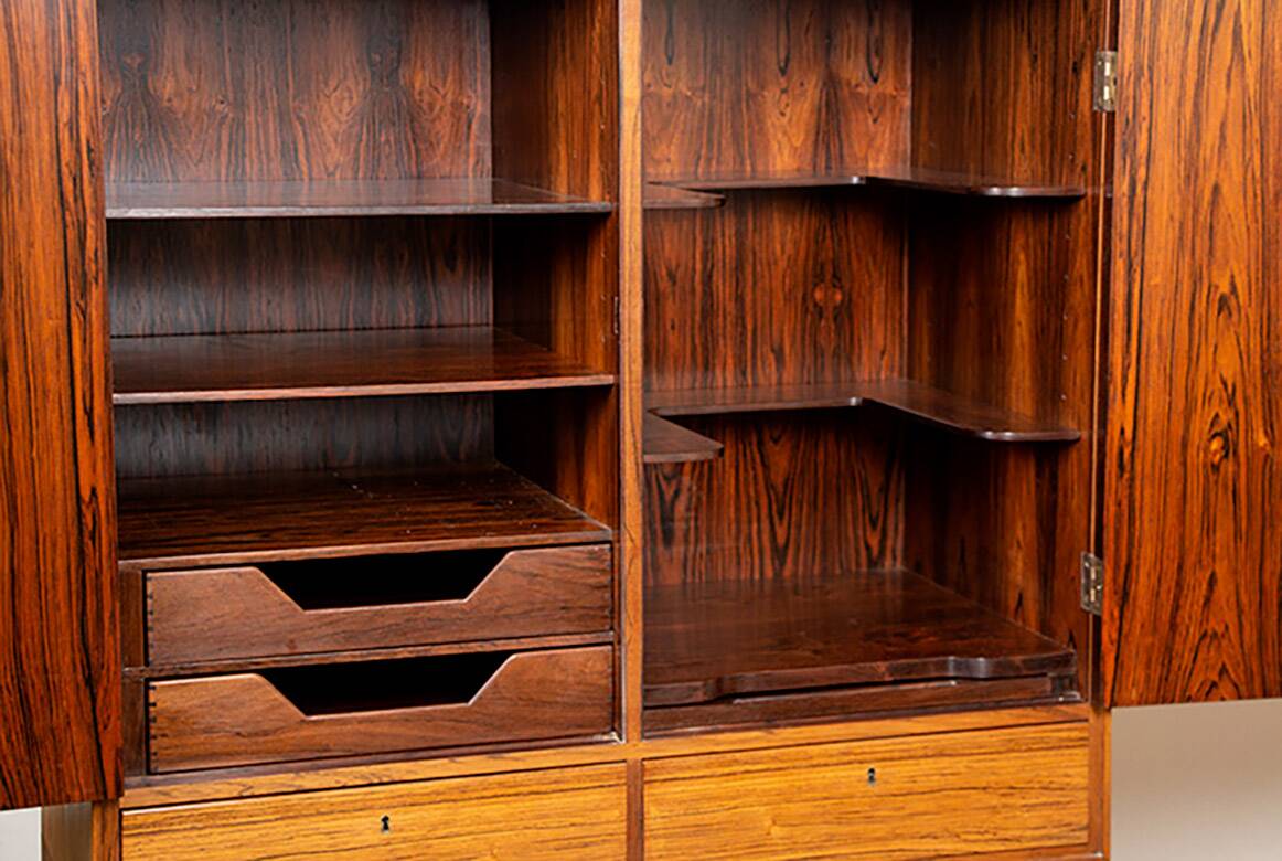 High cabinet, Bar, Danish in rosewood model 6201 by Hans Olsen 1960.