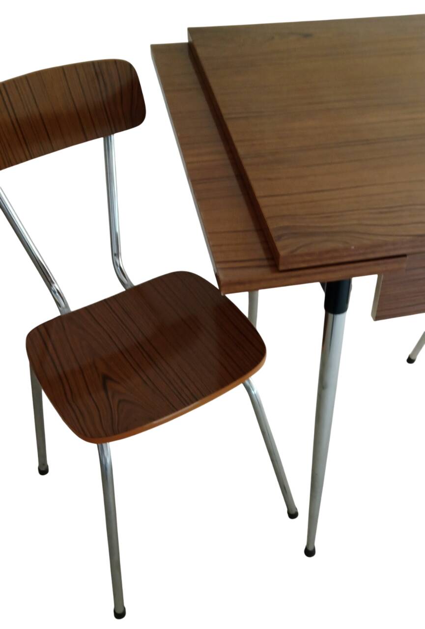 Table et 2 chaises en formica, années 60
