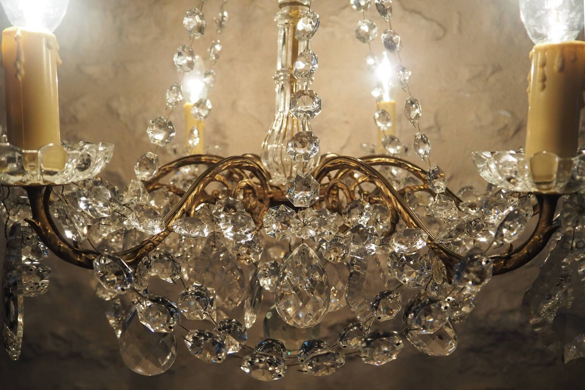 Ancient bronze and pampilles chandeliers with facets and crystal cups - old style - 6 fires