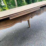 Table à manger Louis XV extensible XVIIIème rénovée en chêne massif 200