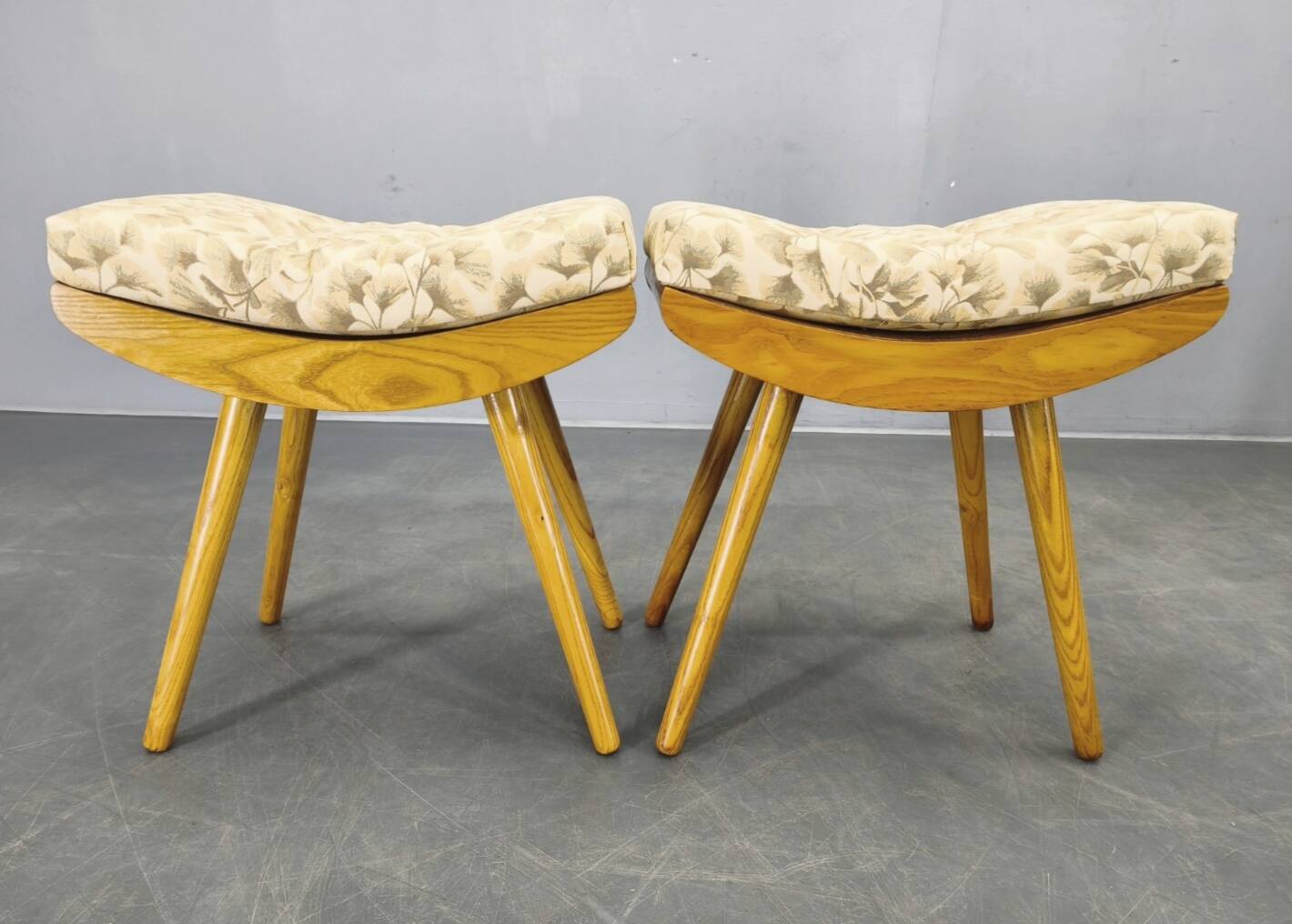 Pair of Mid-Century Maple Footstools, Czechoslovakia 1960s