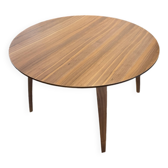 GUBI Dining Round table for 4 people