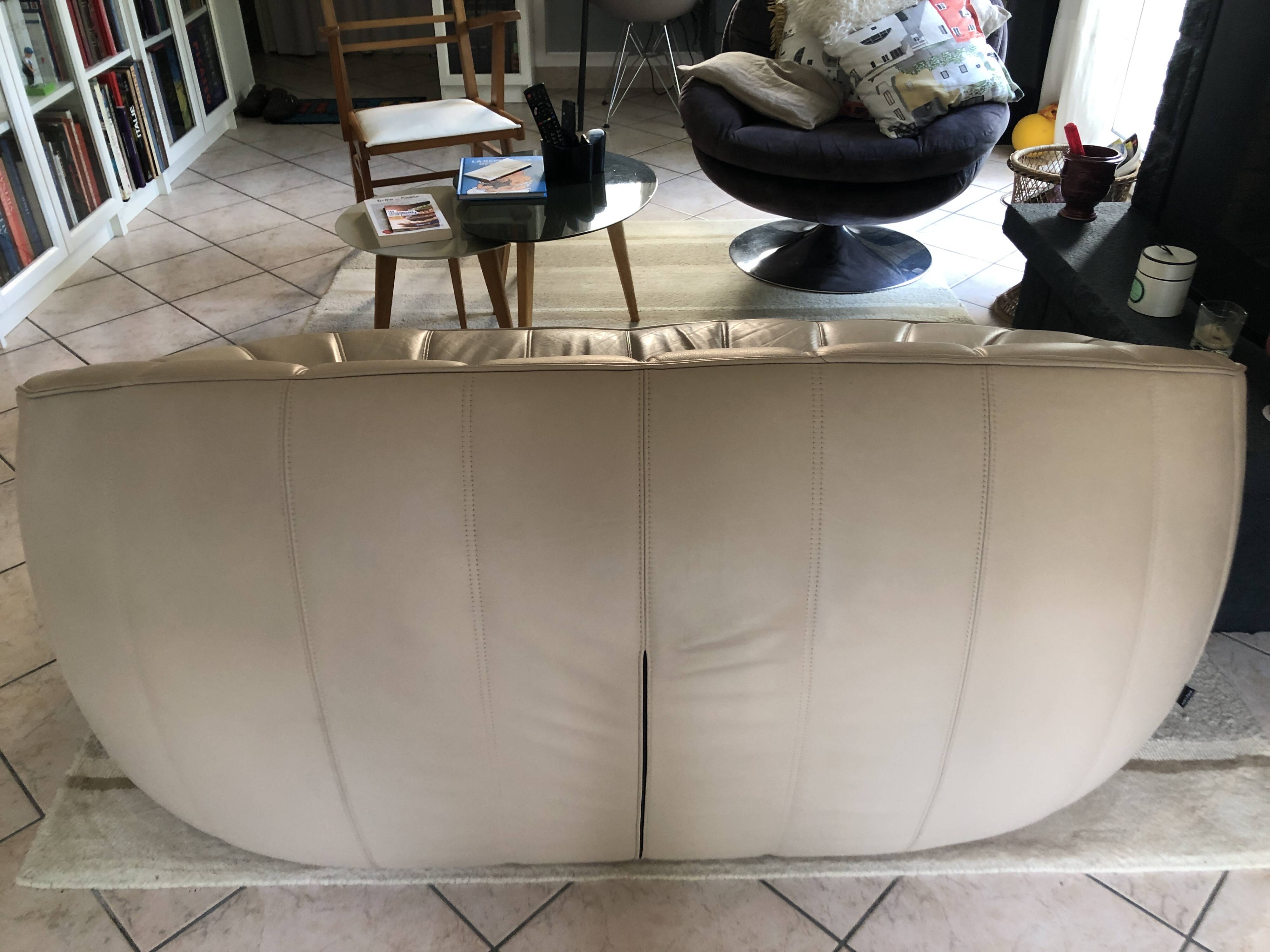 2-seater leather Ottoman sofa