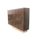 Grande armoire design vintage avec penderie et rangement des années 60