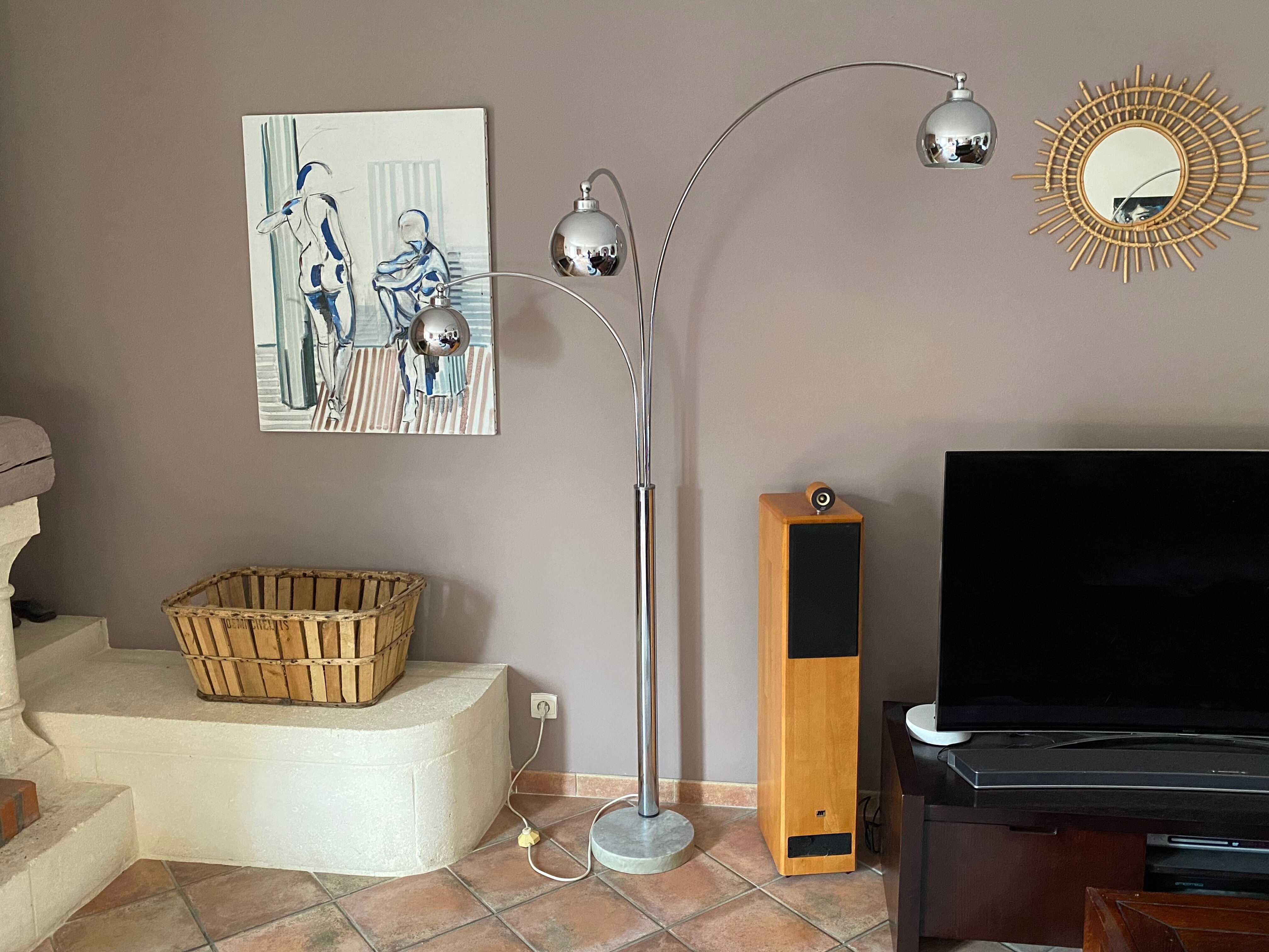 Floor lamp "muguet" by Goffredo Reggiani. 1970