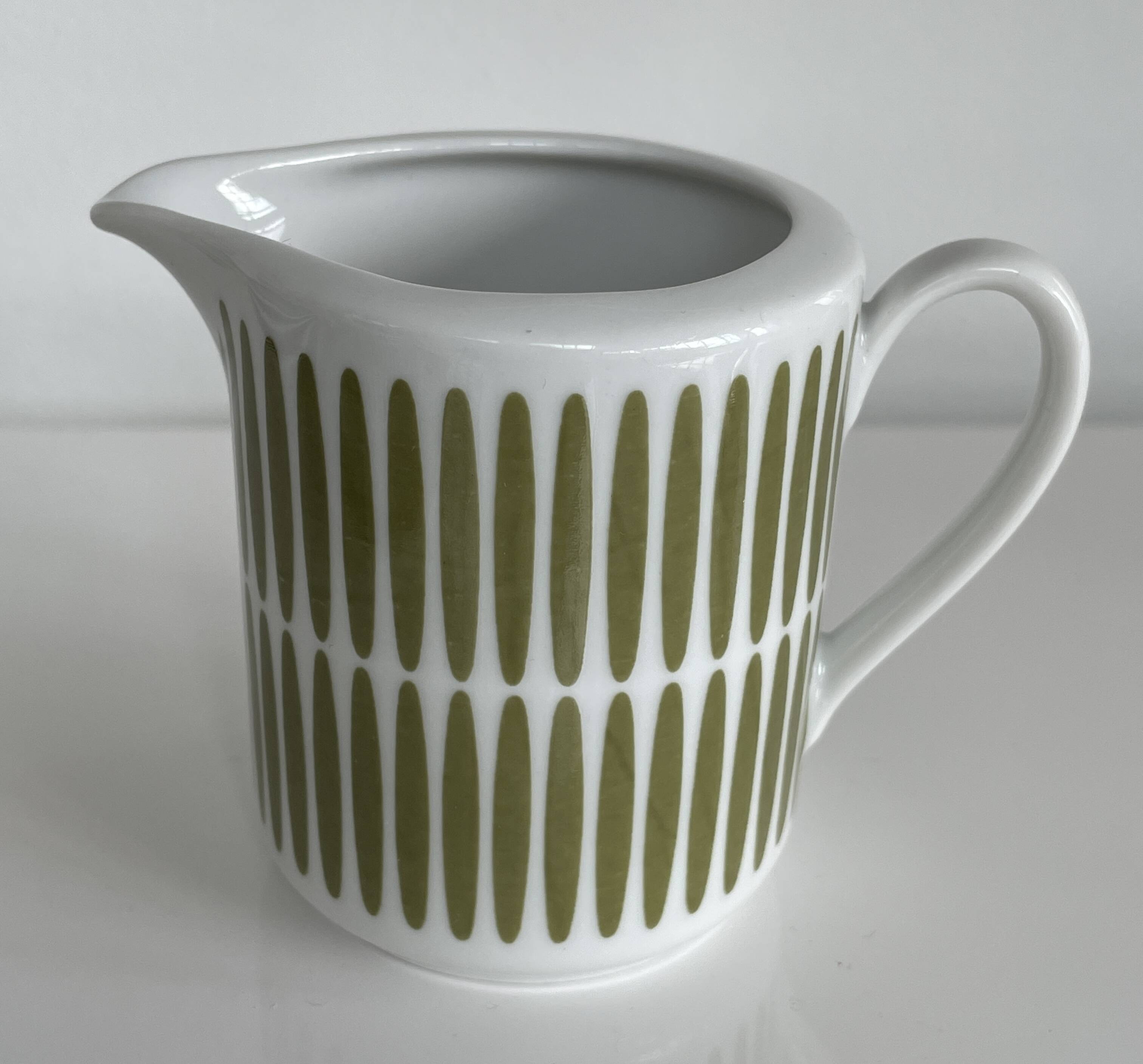 Scandinavian graphic style coffee service