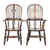 Set of two antique English highback Windsor chairs from the 18th century