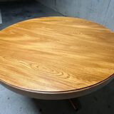 Baumann dining room round table
