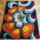 1970s German Wool Rug with Pop-Art Floral Pattern