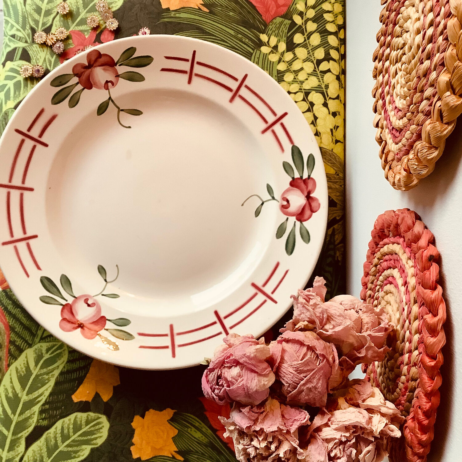 Round dish Sarreguemine Digoin Gastille collection