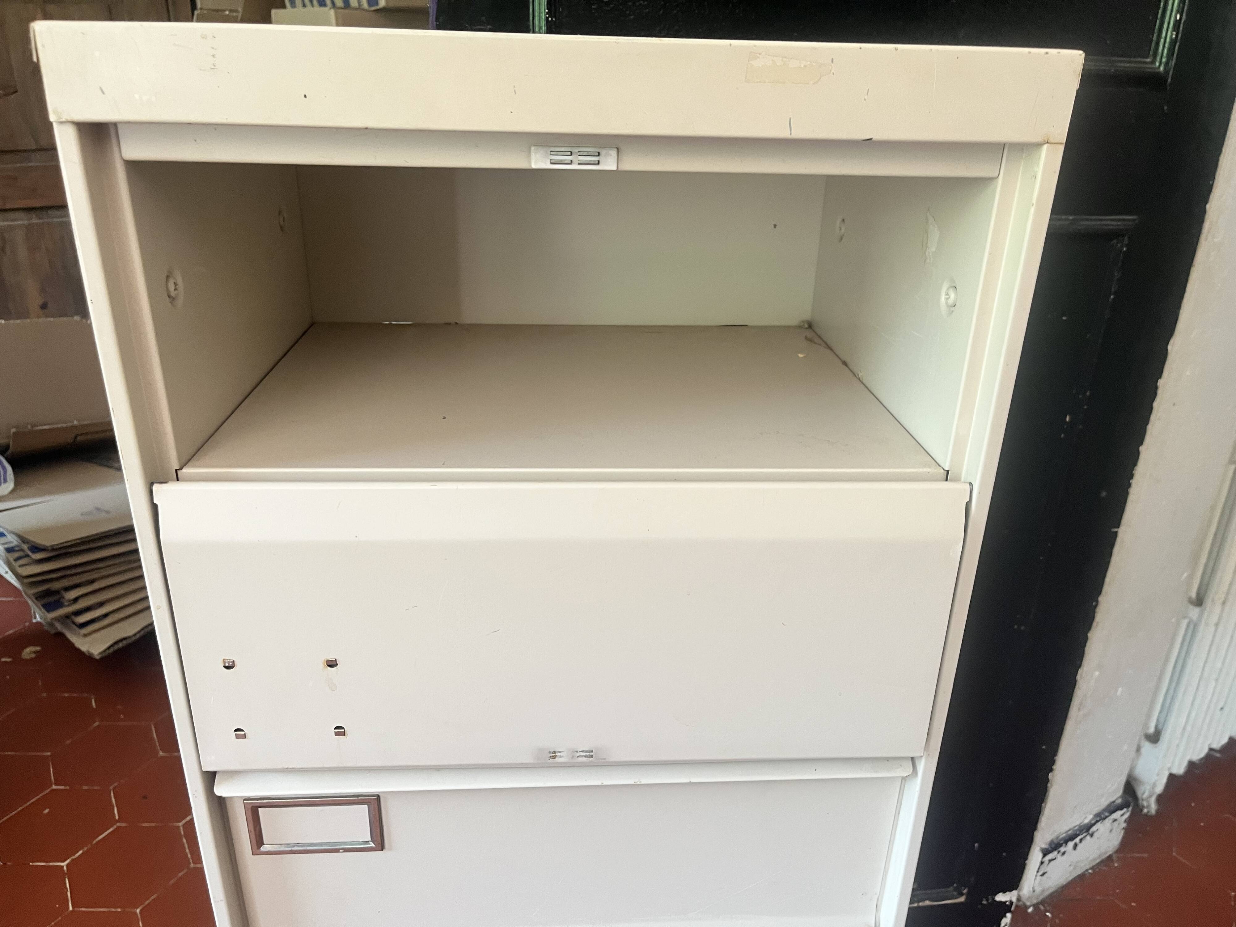 Vintage Industrial Style Metal Cabinet with 5 Compartments