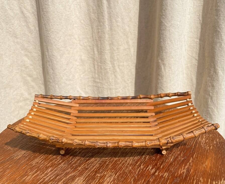 Vintage basket (bamboo)