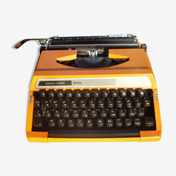 Machine a écrire vintage révisée Silver Reed colorée avec sacoche