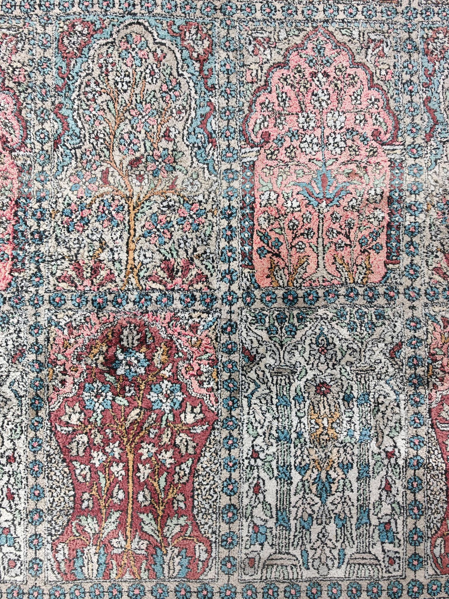 XXL vintage carpet in Kashmir silk Garden of Paradise