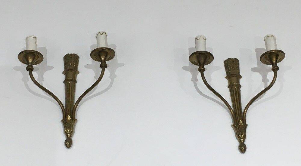 Pair of Louis XVI style bronze wall sconces with quivers